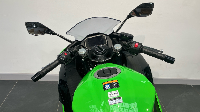 Kawasaki Ninja EX500JSFAN (25MY)